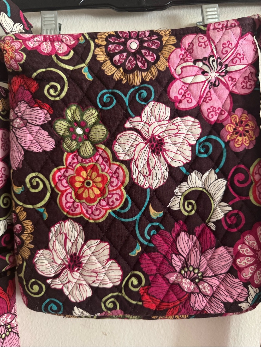 Vera Bradley Mod Floral Pink Quilted Crossbody Bag - Retired Pattern 2007 - Picture 4 of 5